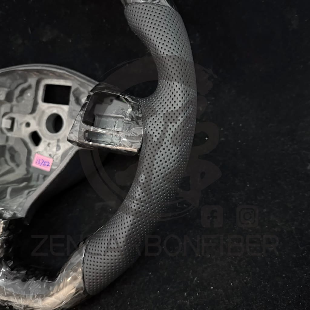 IN STOCK - 2011 -2014 Volkswagen/VW MK6 Jetta Carbon Fiber Steering Wheel