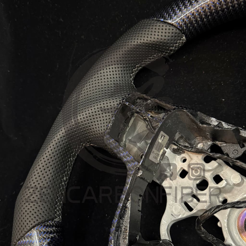 IN STOCK - Heated Carbon Fiber Steering Wheel for 2025+ 9th Gen Toyota Camry
