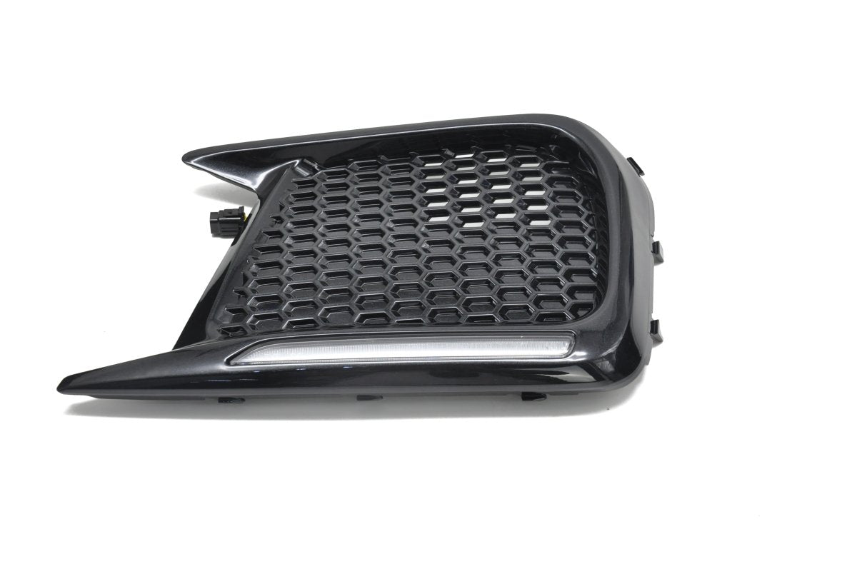 JDMuscle [18-21 WRX/STI] JDM Style Sequential Turn+Drl Bezel w/o Fog Light