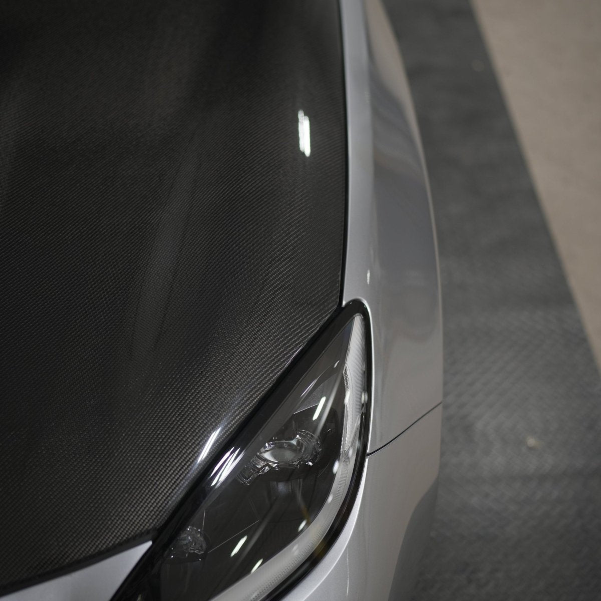 JDMuscle [22+BRZ/GR86] Tanso Carbon Fiber Hood - STI style