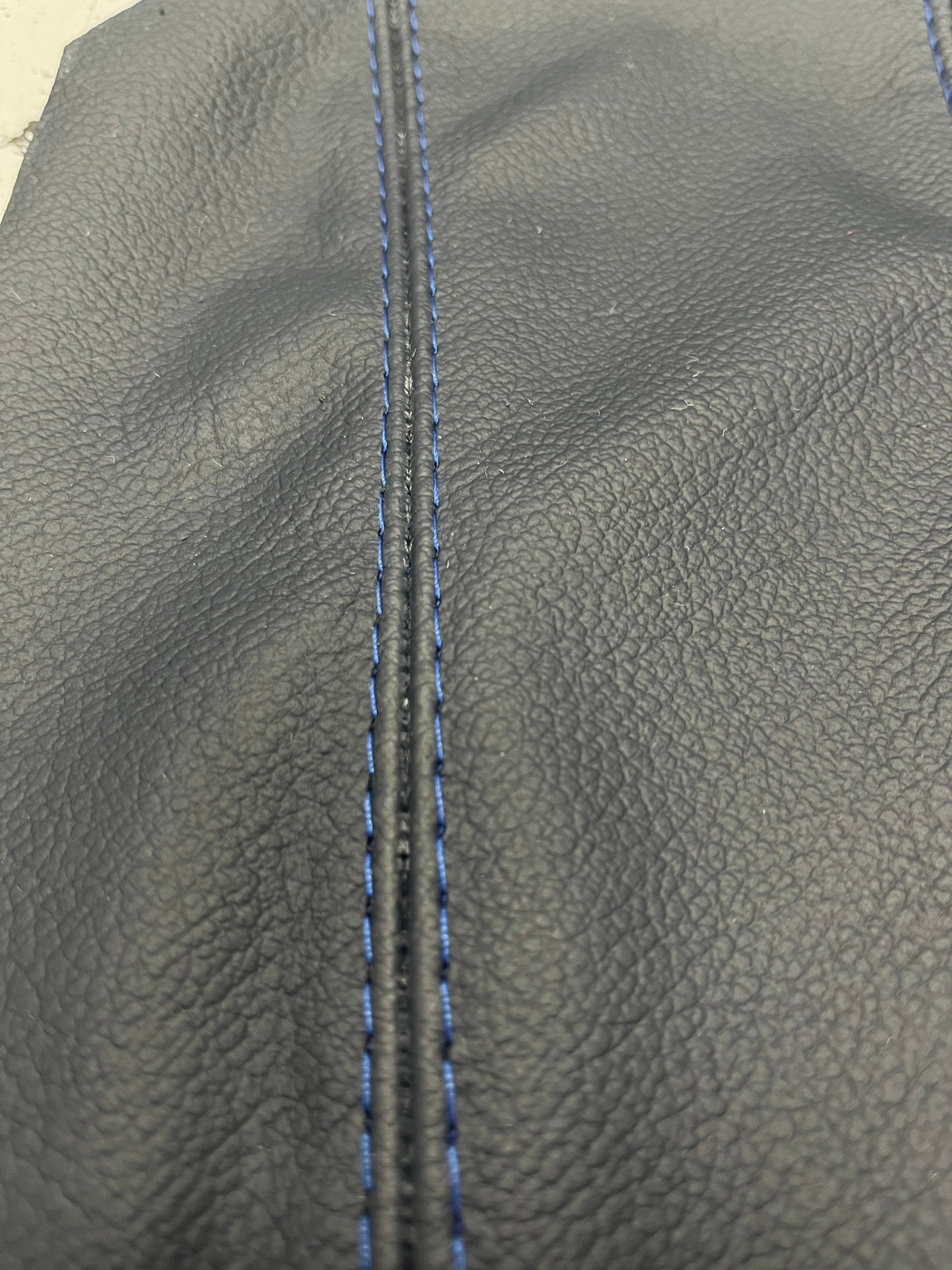 Genuine Leather & Suede Console Armrest Cover For 1997-2004 Porsche Boxster 911 986 996