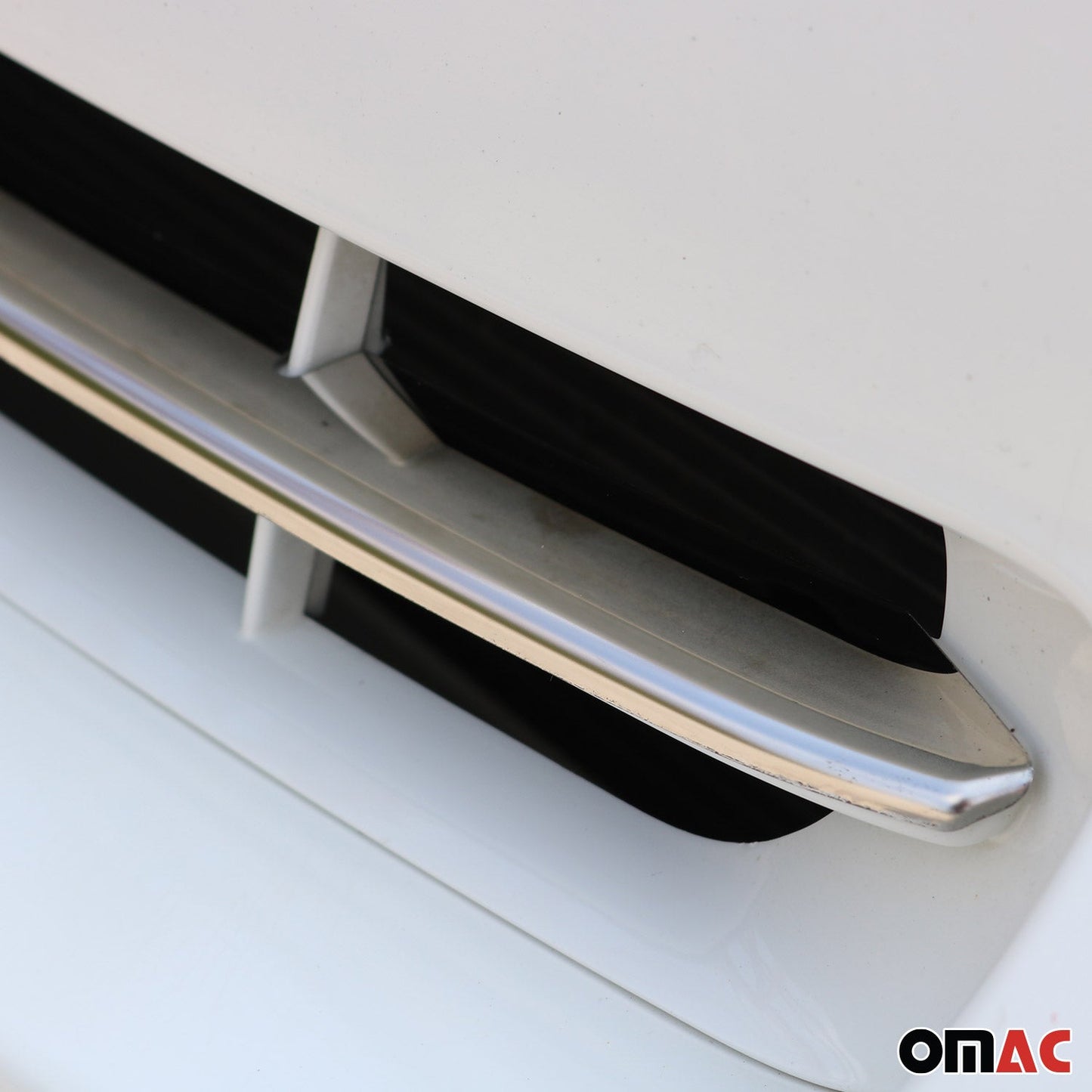 2016-2018 Fiat 500X Front Bumper Trim Molding Stainless Steel Silver 1 Pc