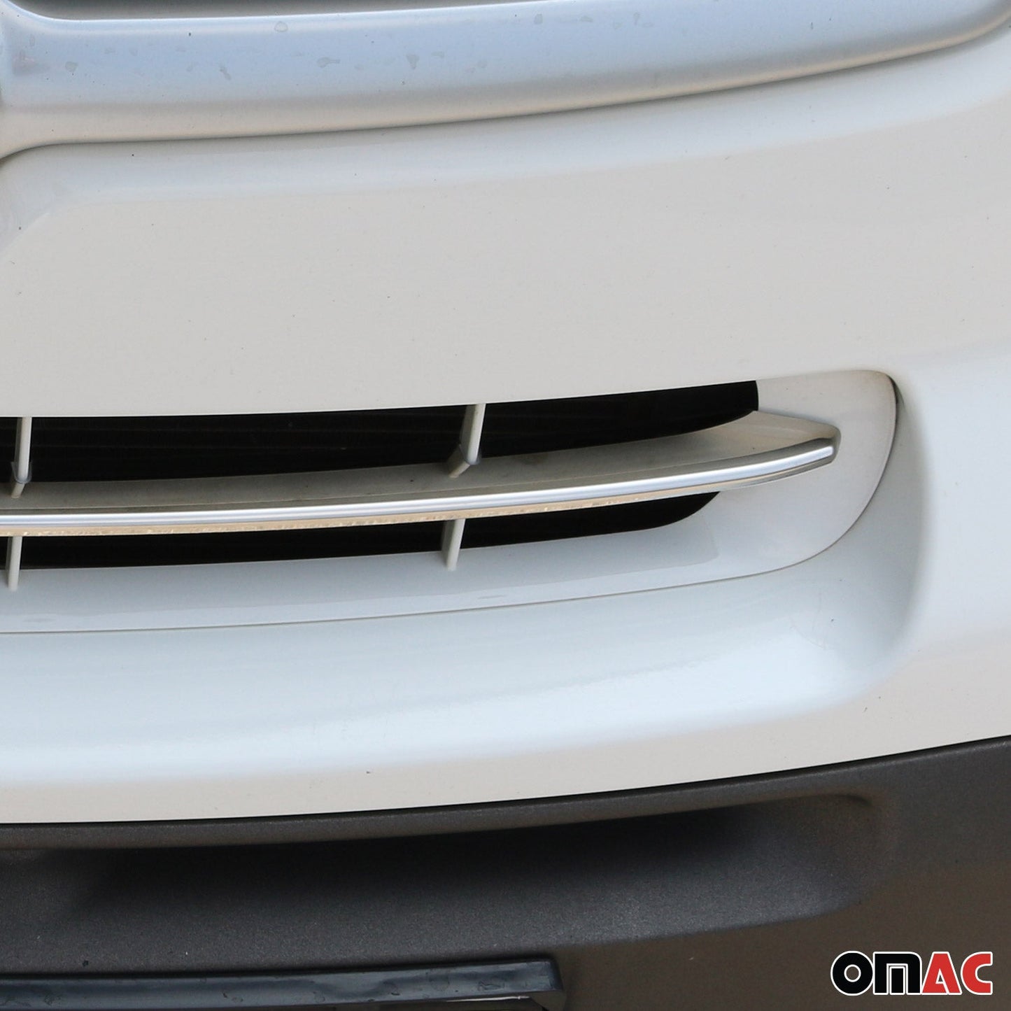 2016-2018 Fiat 500X Front Bumper Trim Molding Stainless Steel Silver 1 Pc