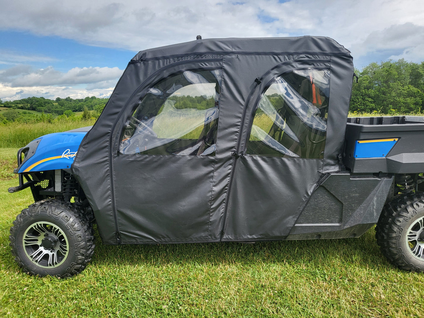 New Holland 850 Crew - Door/Rear Window Combo