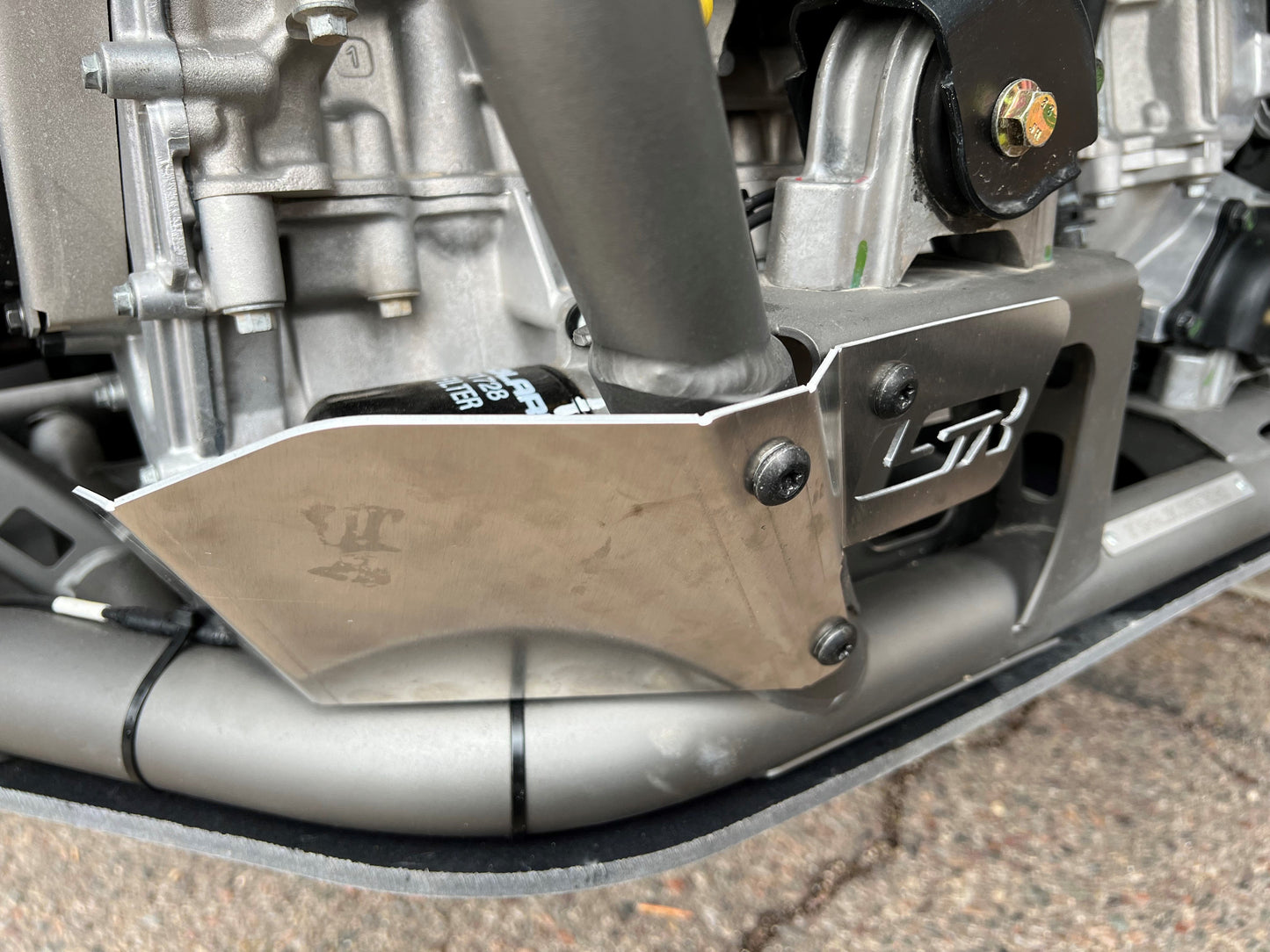 Polaris PRO R Oil Filter Guard