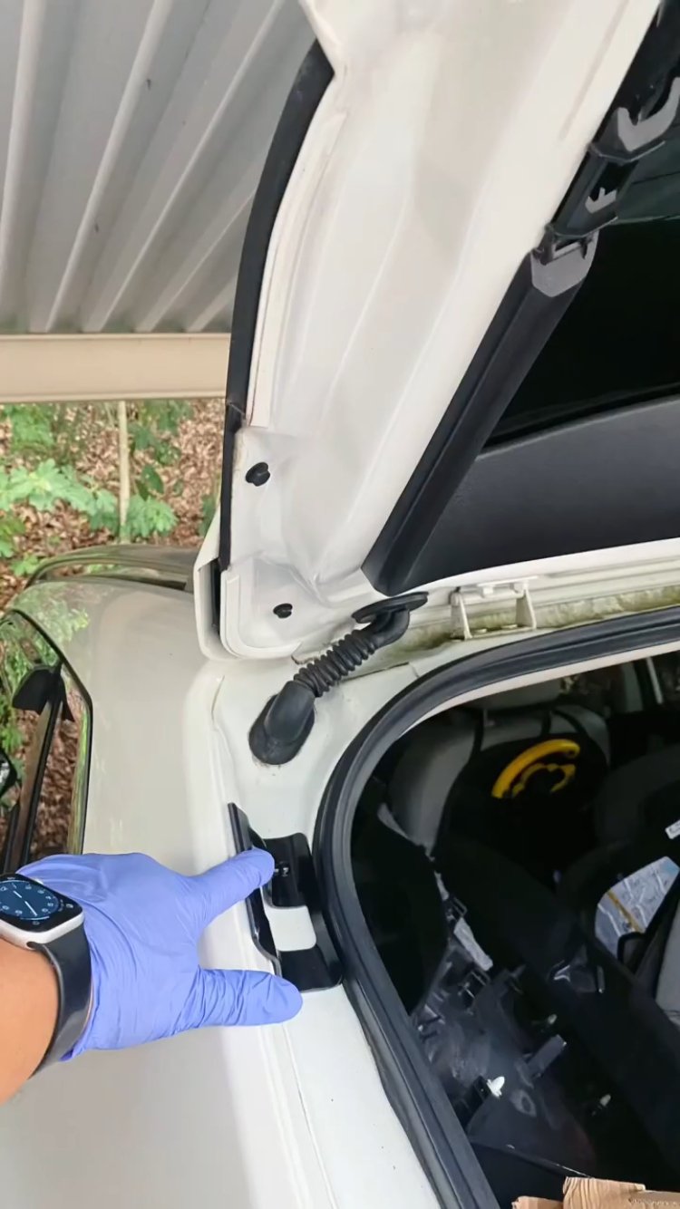 Power Liftgate Retrofit Installation Services
