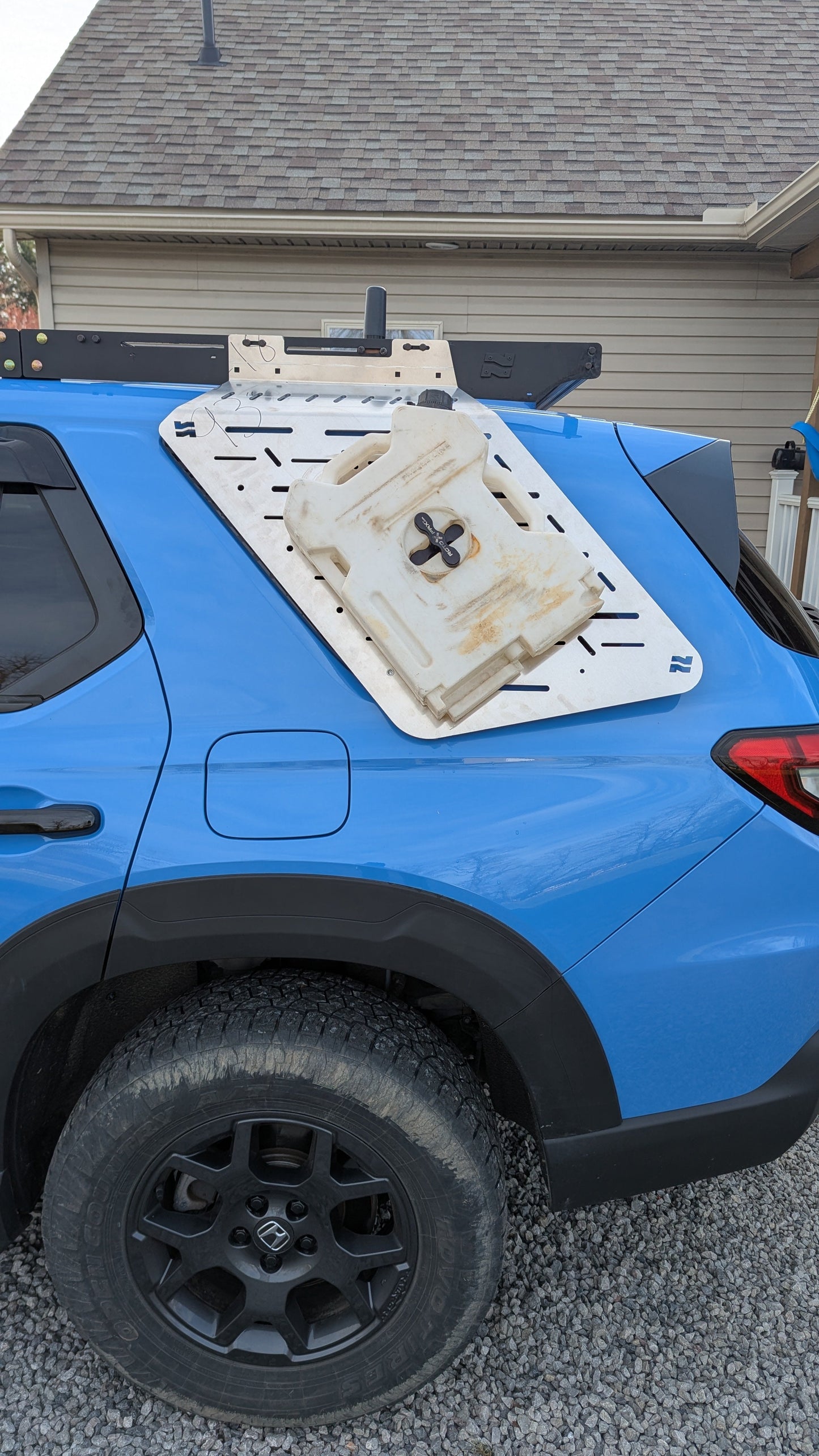 Exterior Rear Window Panel
