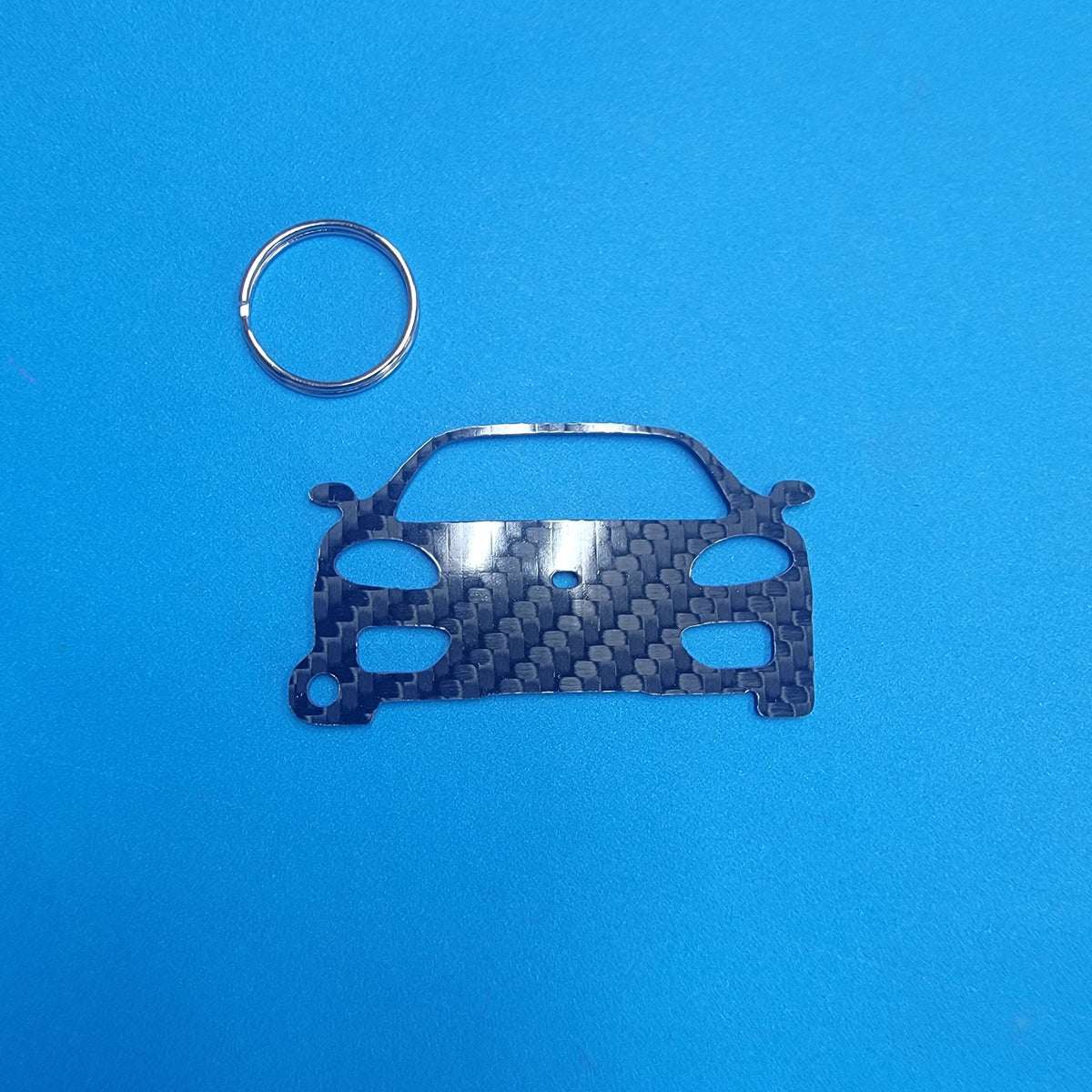 Carbon Fiber keychain for Ferarri Modena (1999-2004) keychain  front view Glossy Twill