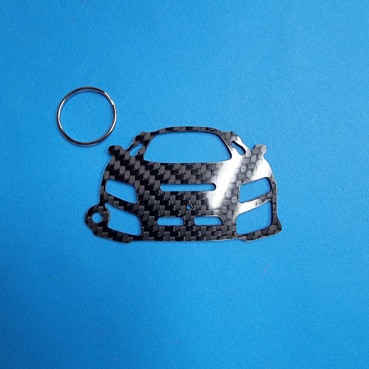 Carbon Fiber keychain for Ferarri F80 keychain  front view Glossy Twill