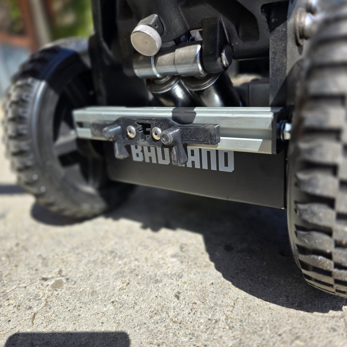 Badlands 3 Ton Jack Brake Device by FASTLAB