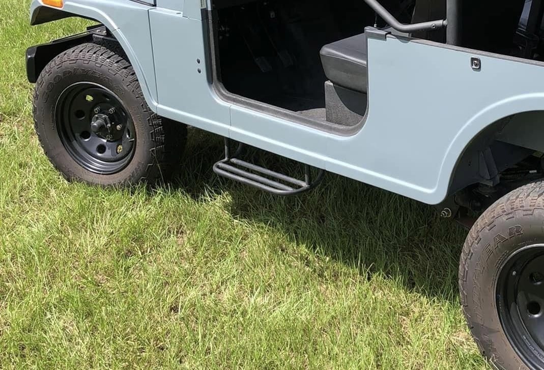 Roxor Side Steps, USA 5 Star Grips