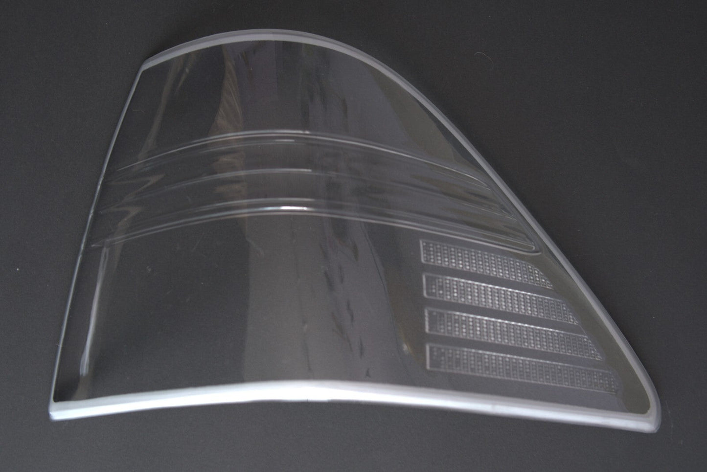 2004 - 2006 LEXUS LS430 UCF31 ALL CLEAR TAILLIGHT LENSES
