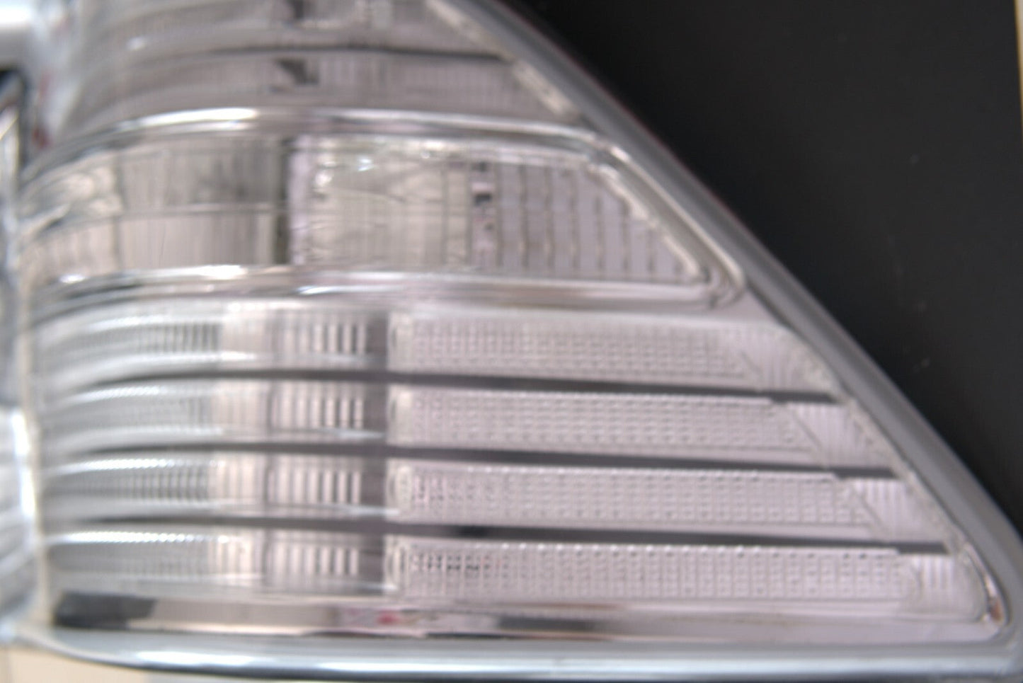 2004 - 2006 LEXUS LS430 UCF31 ALL CLEAR TAILLIGHT LENSES