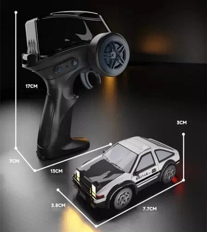 AE86 Mini RC Drift Car 1/64 Scale – 2.4GHz Desktop Drifting Car