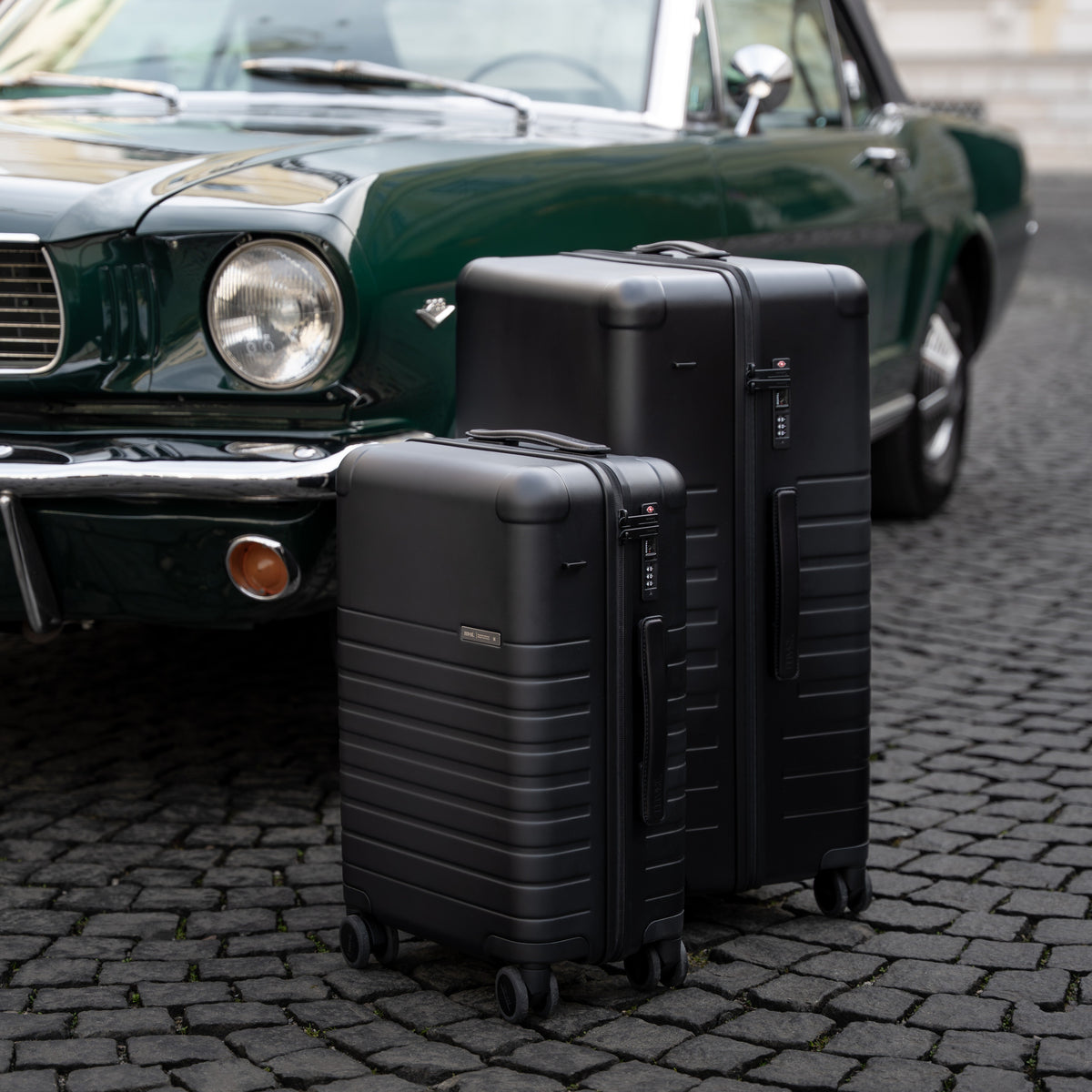 Essential Collection Suitcase Matte Black