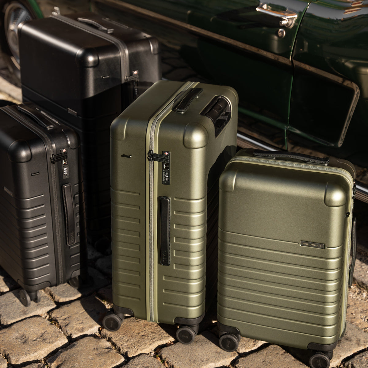 Essential Collection Suitcase Dark Olive Metallic
