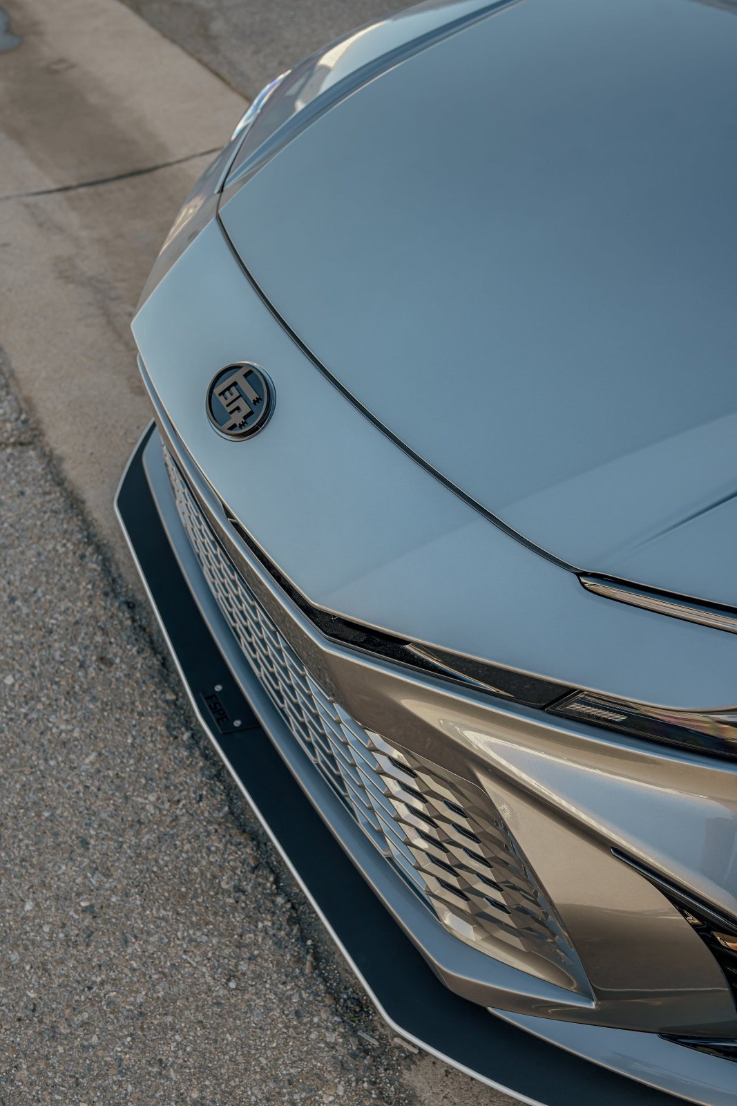Toyota Camry (2025+) SE / XSE / LE / XLE Chassis Mount Front Splitter