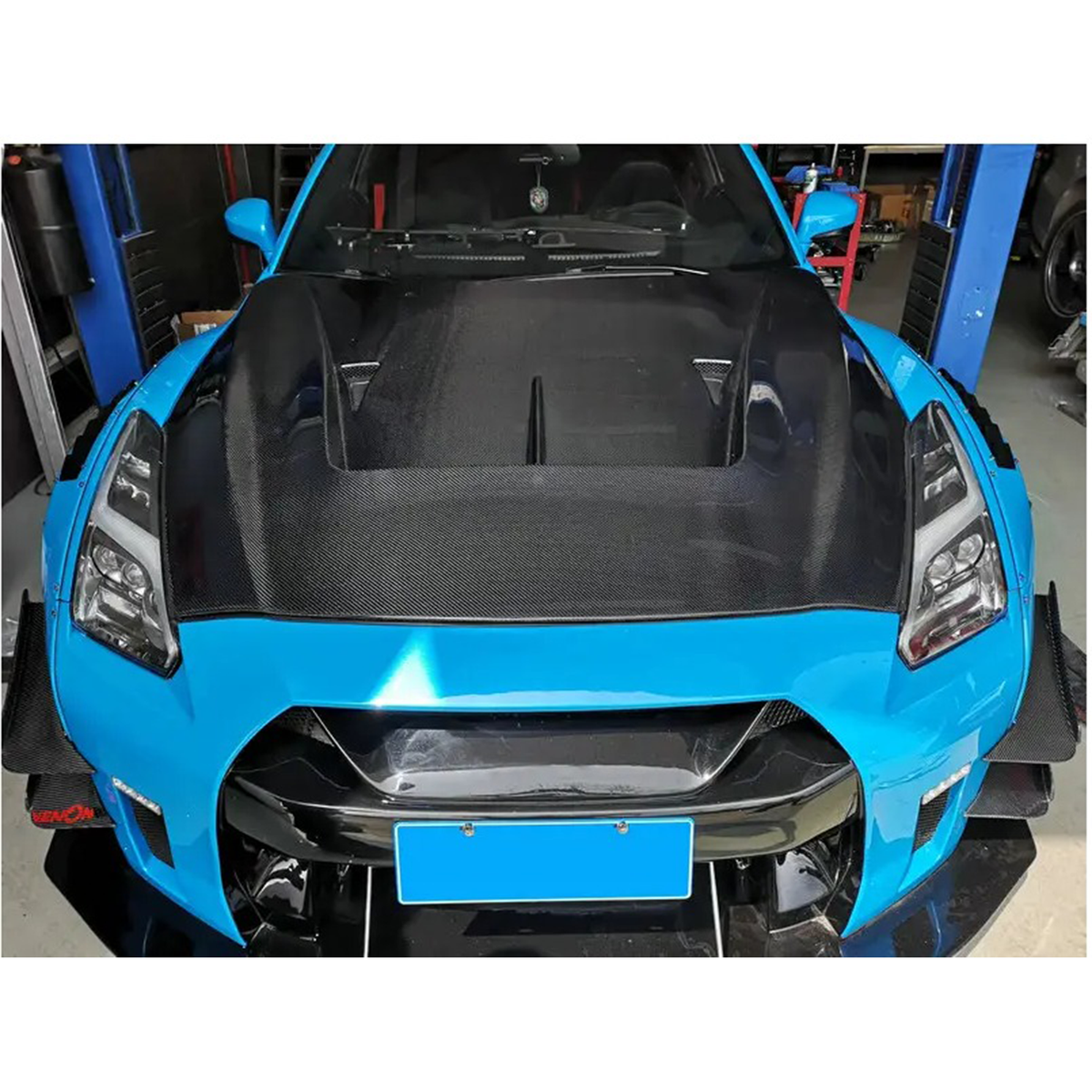 Vented Carbon Fiber Hood for Nissan GT R R35