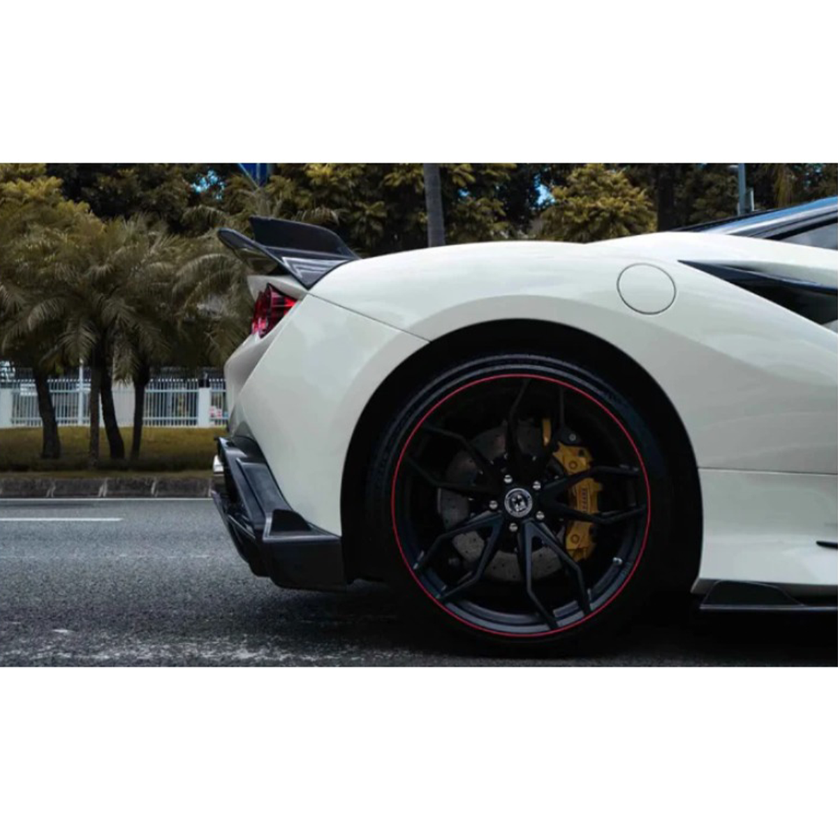 Prepreg Carbon Fiber Rear Corner Splitter Canards for Ferrari F8