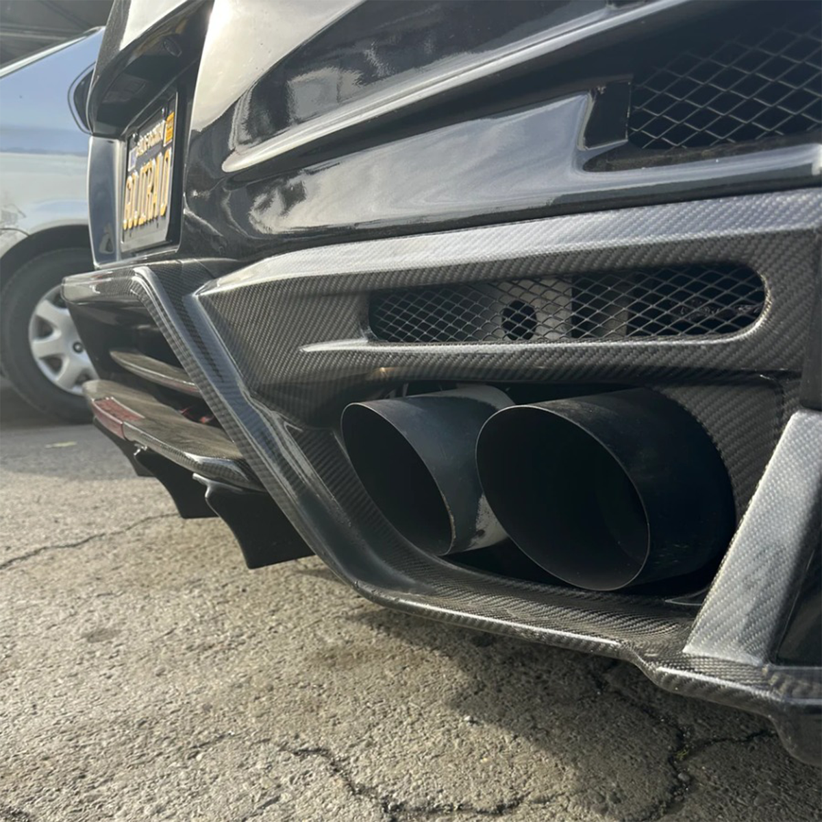 Carbon Fiber Rear Diffuser with Brake Light for Nissan GT R R35