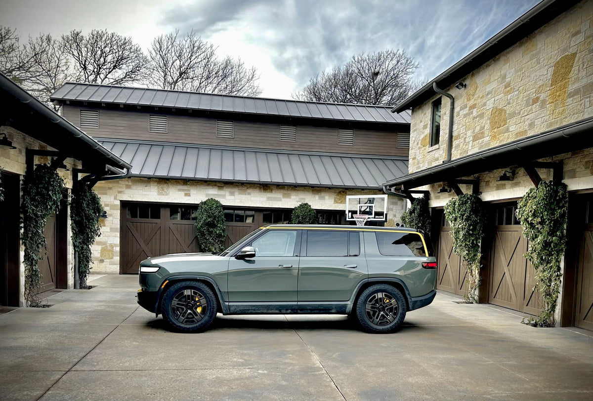 Chrome Delete Blackout Wrap Kit | for Rivian R1S 2022-2027