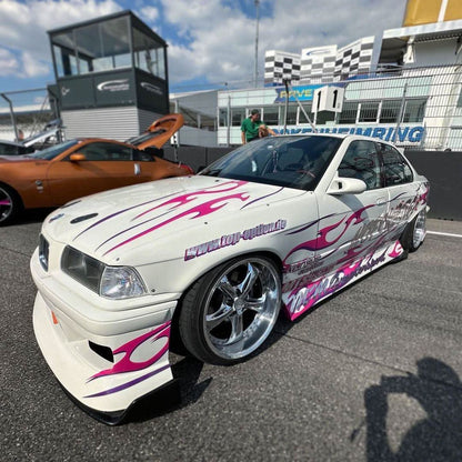 Universal Splitters