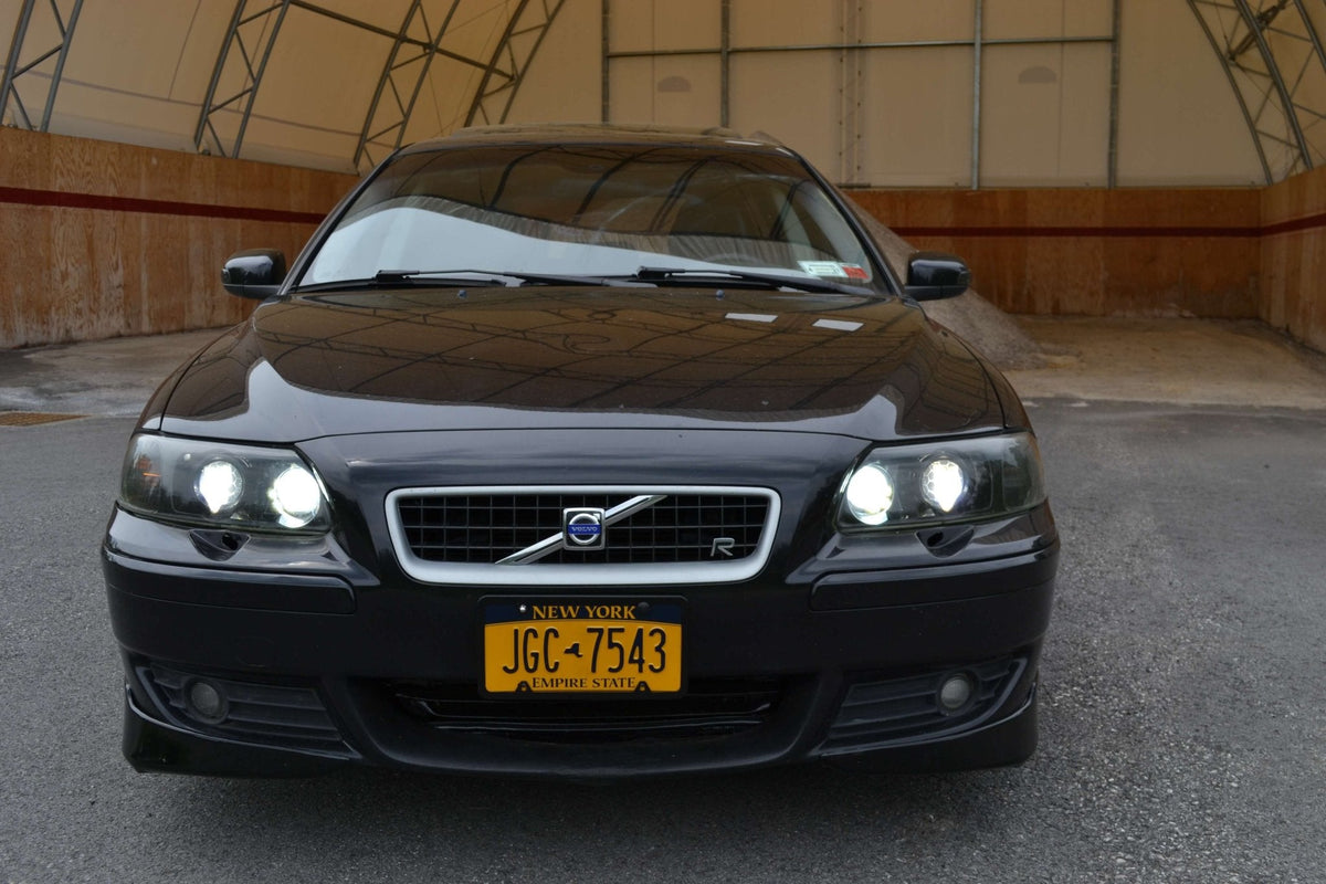Volvo S60R / V70R Bi-Xenon Projector Headlight Retrofit with LED DRL